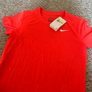 NWT Nike top